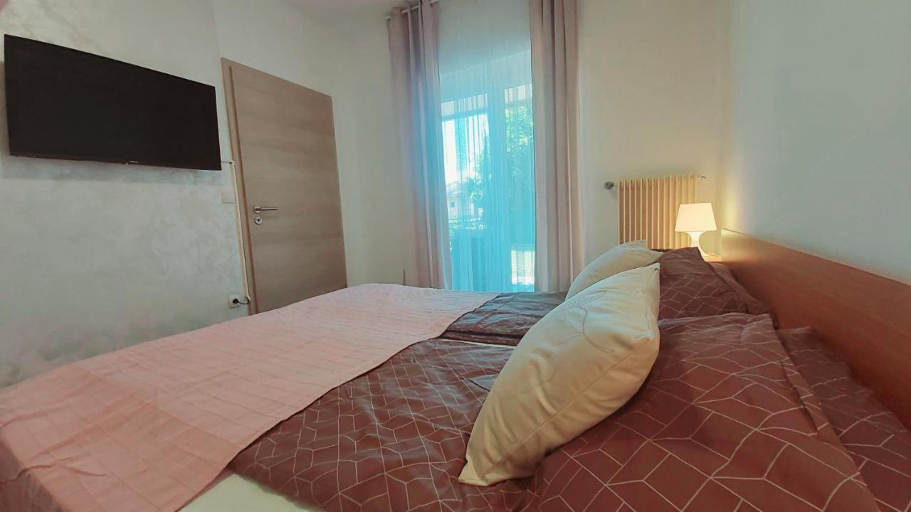 Apartments Lidija Umag Ngoại thất bức ảnh