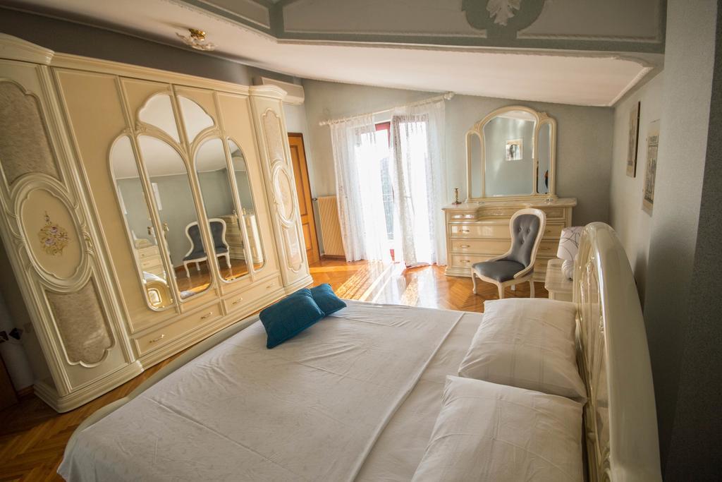 Apartments Lidija Umag Ngoại thất bức ảnh