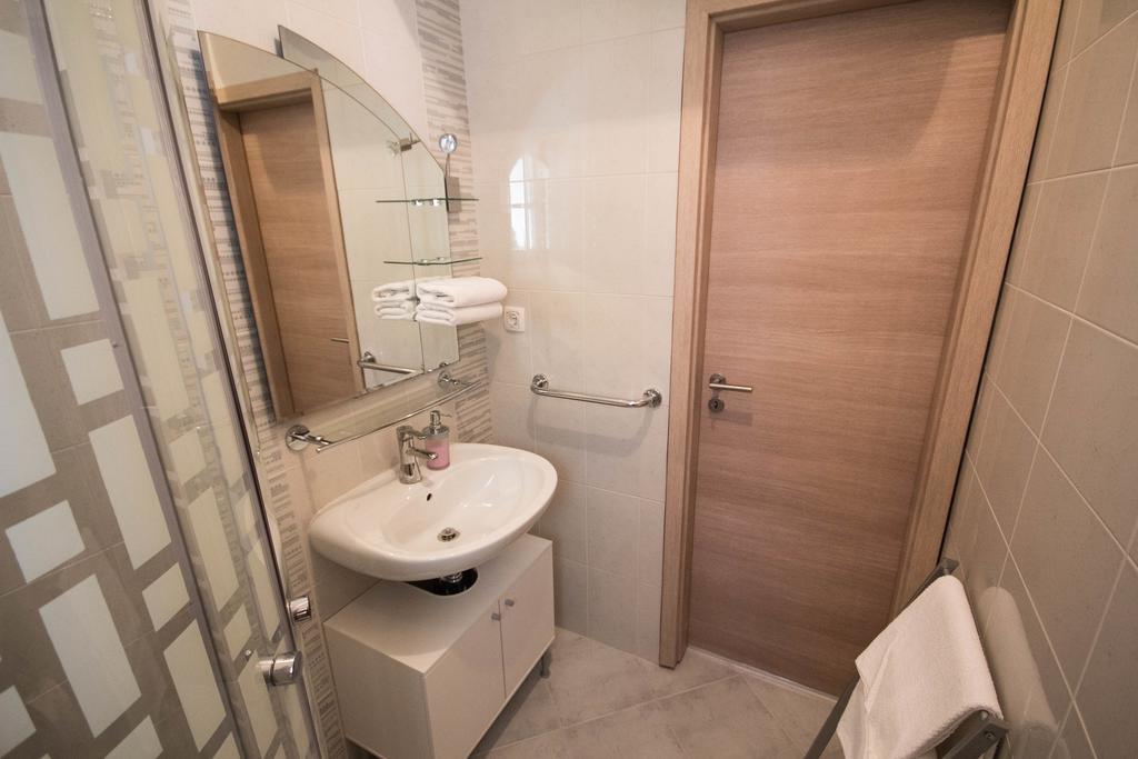 Apartments Lidija Umag Ngoại thất bức ảnh